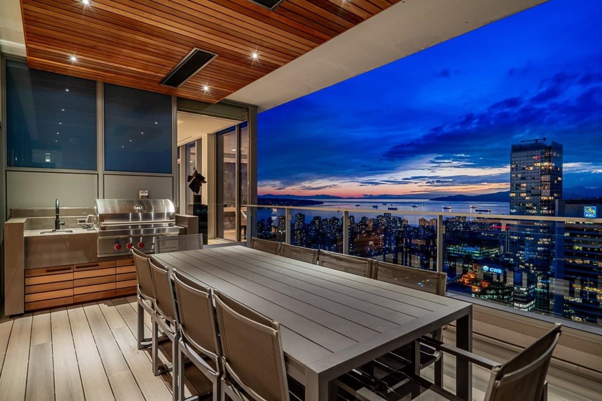 Luxury Condo, Vancouver
